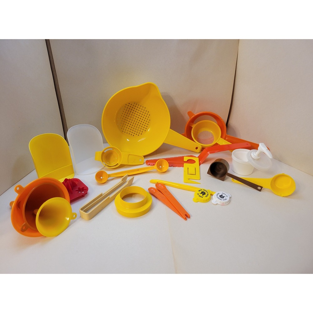 Vintage Tupperware Kitchen Gadget Lot 20+ Pcs Colander Egg Separator Toast Tongs
